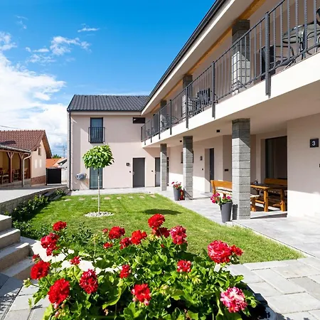 Guest house Vinarstvi Herufek *