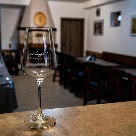 Pensión Vinařství Herůfek 3*